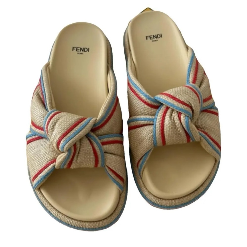 Fendi KNOT cursive sandals size 39.5 made in Italy